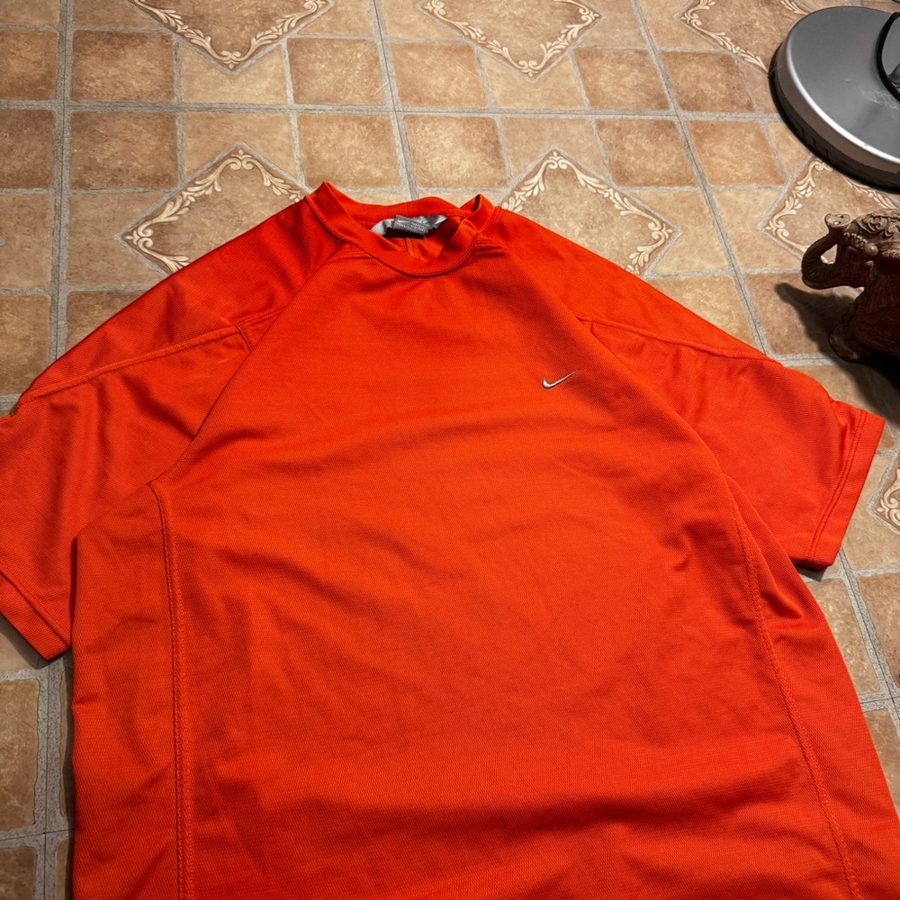 Vintage Y2K Orange Nike T-shirt - Silver Tag - Made in Malaysia - Size Large
